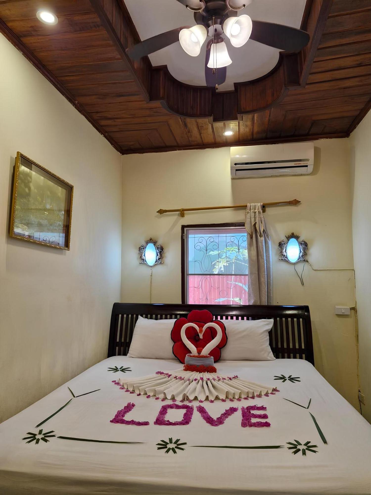 Sakura Wood House Hotel Luang Prabang Ngoại thất bức ảnh