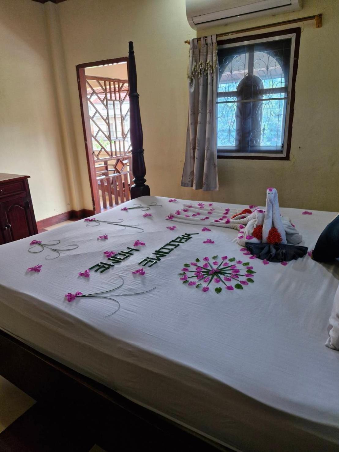 Sakura Wood House Hotel Luang Prabang Ngoại thất bức ảnh