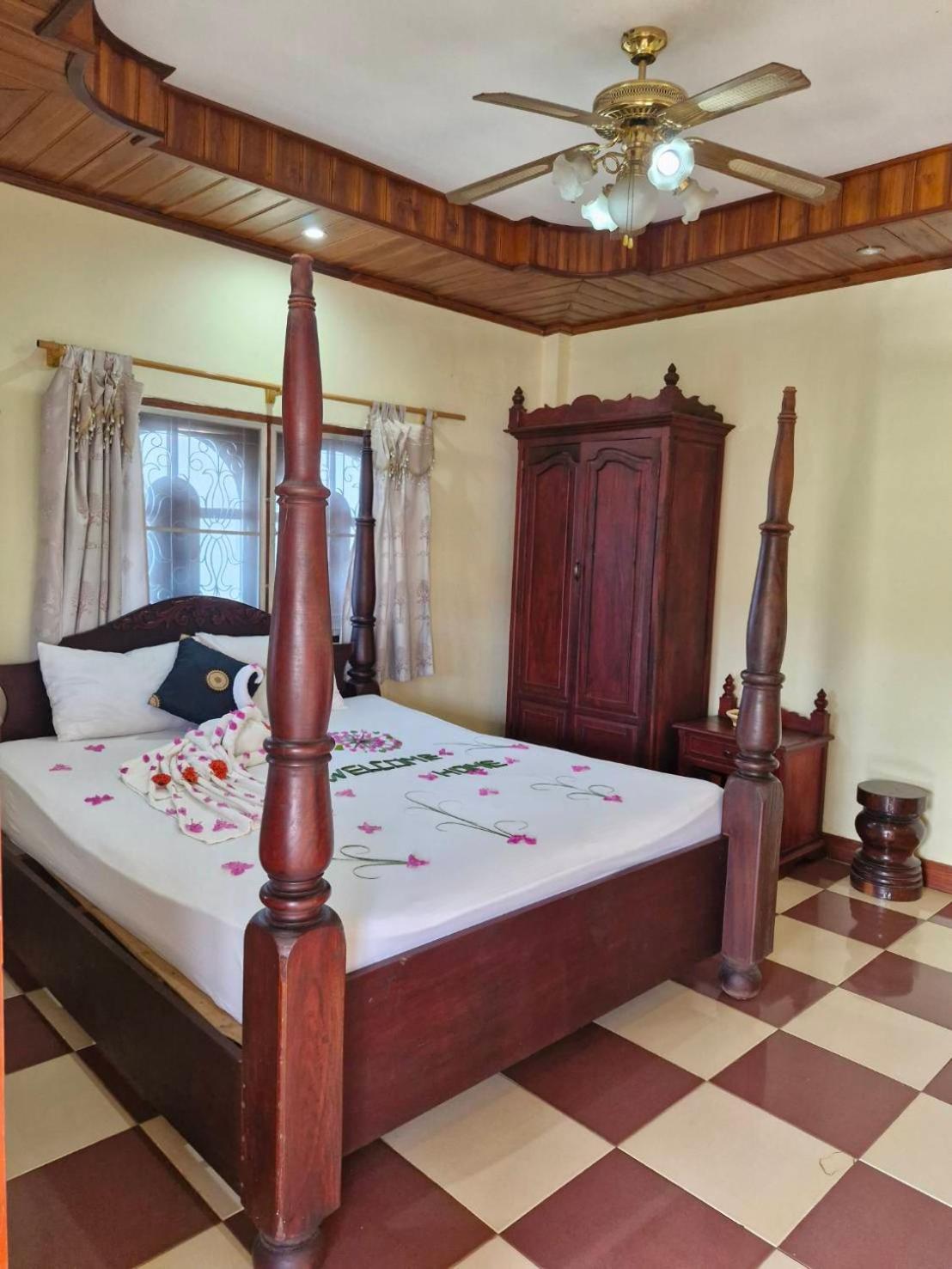 Sakura Wood House Hotel Luang Prabang Ngoại thất bức ảnh
